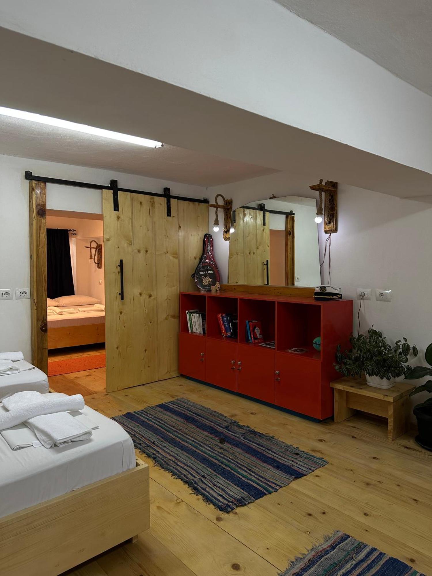 My Wooden Apartments Tiranë Ngoại thất bức ảnh